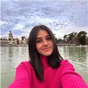 Soy estudiante de medicina veterinaria y tengo conocimiento en biología, puedo enseñar mi conocimiento y hacer mis clases muy didácticas